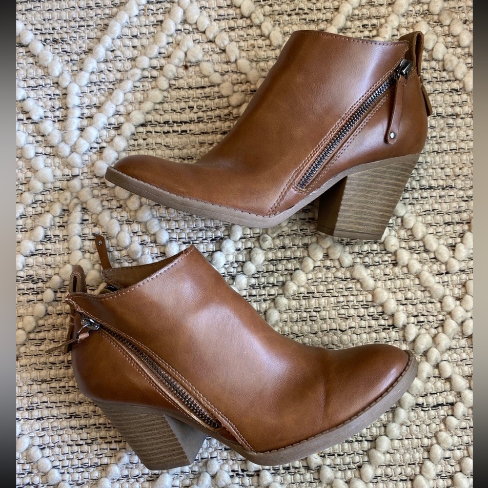 Dolce Vita Ankle Booties Block Heel Zip Brown Leather Womens US 6.5